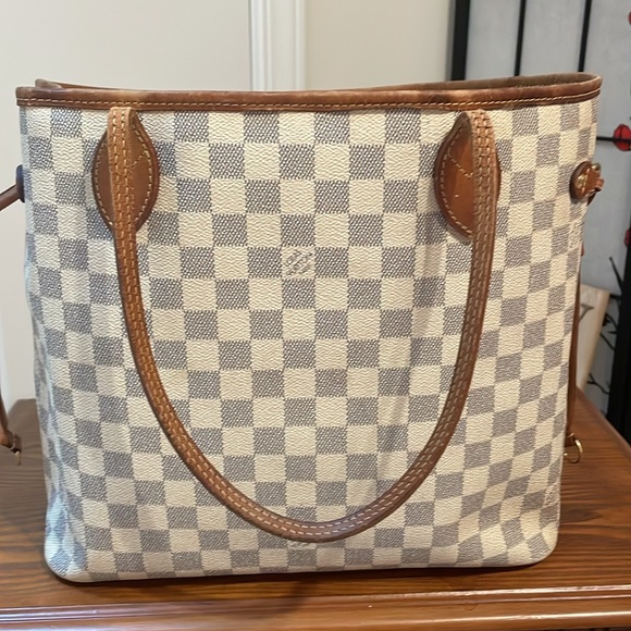 Luis Vuitton Damier Azur MM Neverfull Tote - Picture 3 of 17